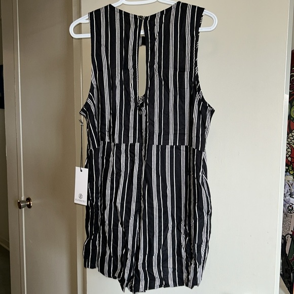 Element romper - Picture 6 of 10